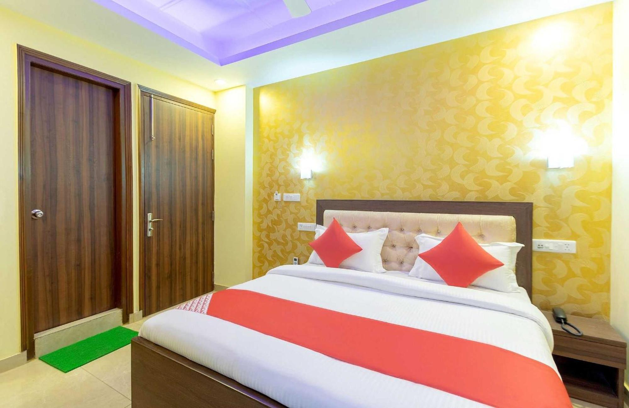Super Oyo Hotel O Red Stone Inn Nowe Delhi Zewnętrze zdjęcie