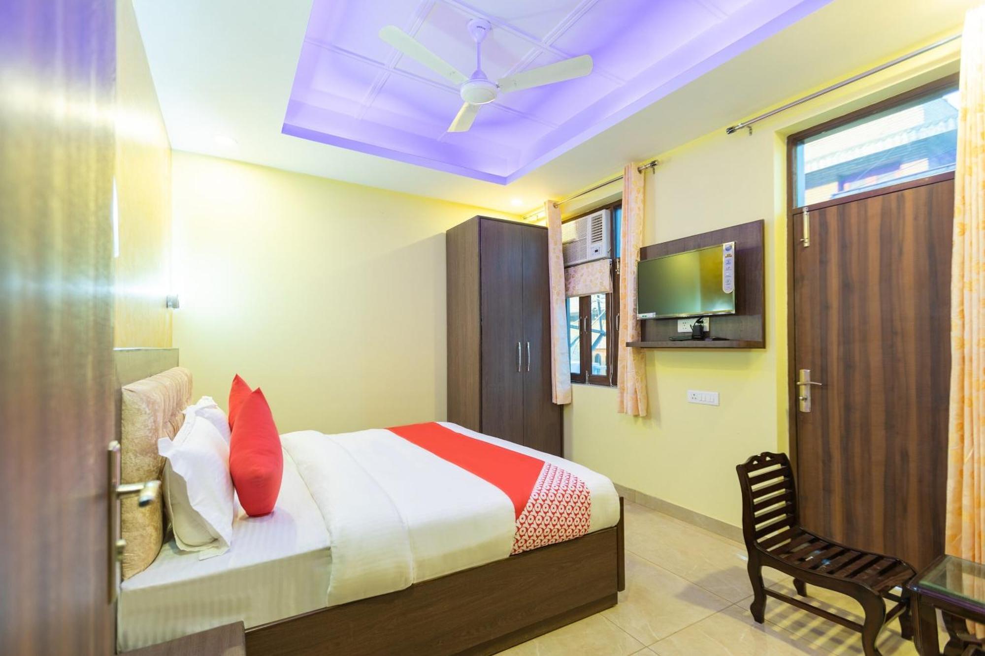 Super Oyo Hotel O Red Stone Inn Nowe Delhi Zewnętrze zdjęcie