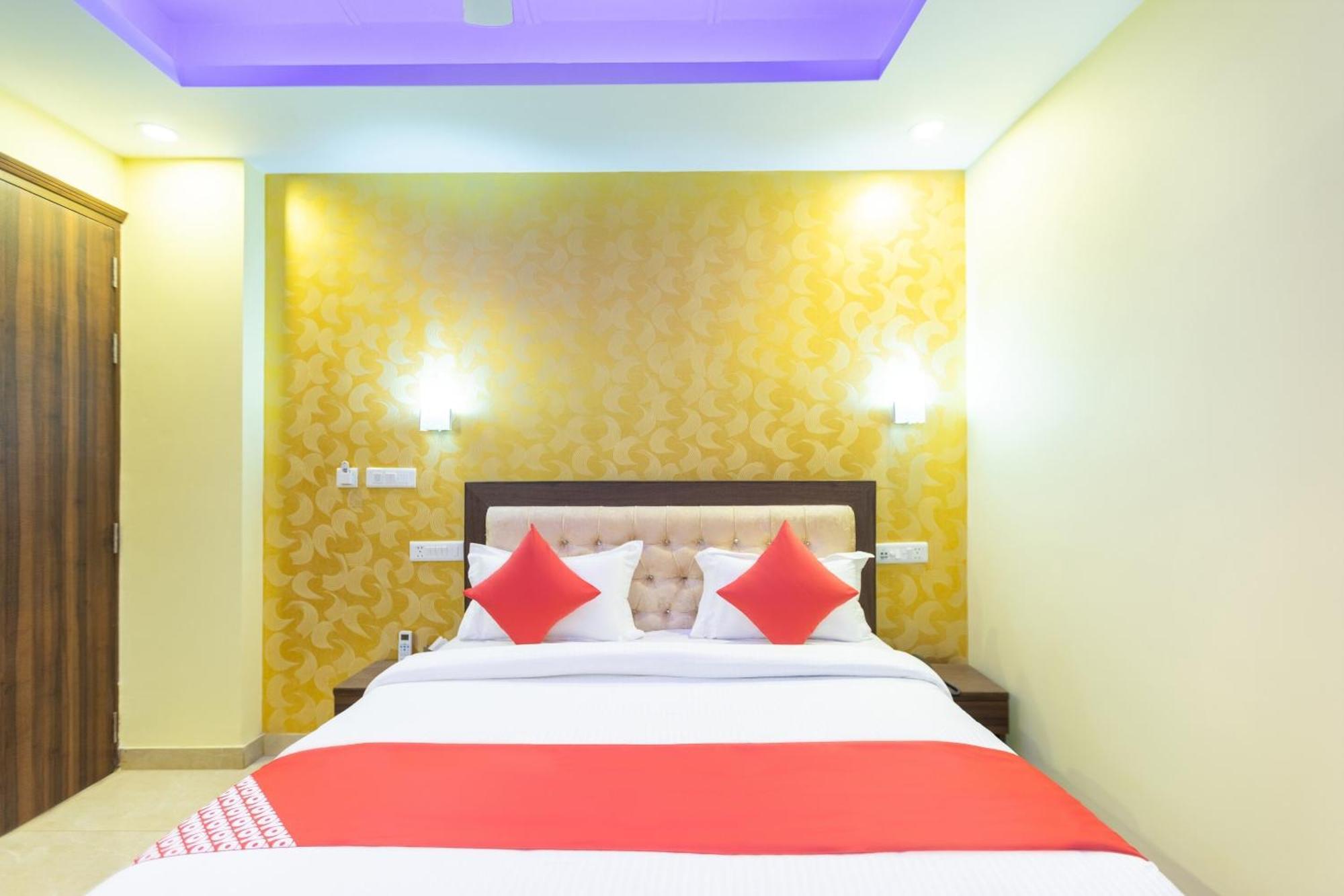 Super Oyo Hotel O Red Stone Inn Nowe Delhi Zewnętrze zdjęcie