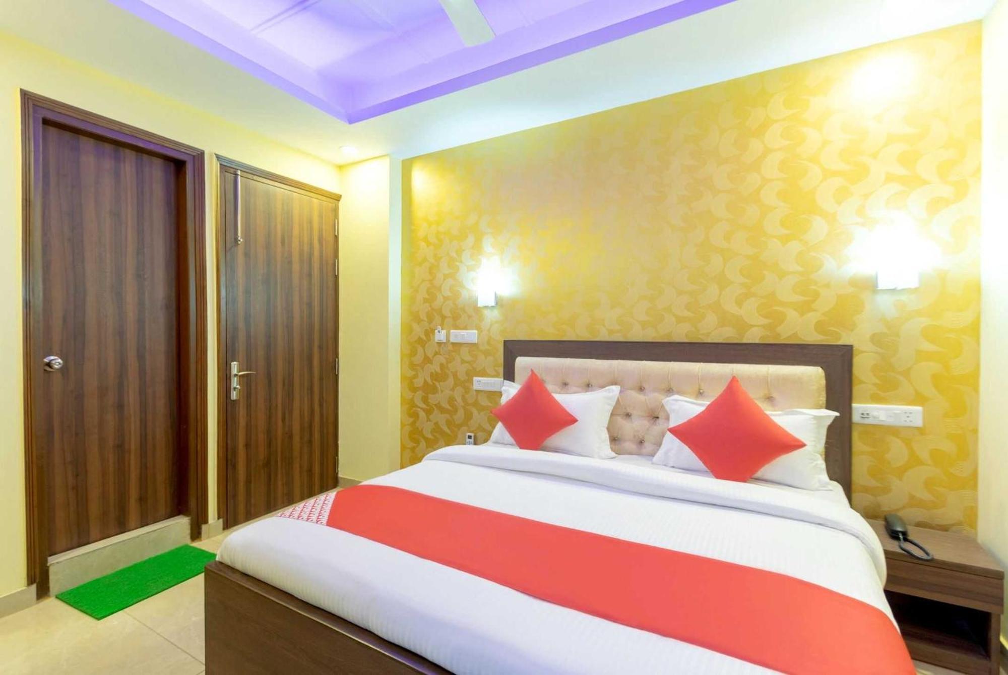 Super Oyo Hotel O Red Stone Inn Nowe Delhi Zewnętrze zdjęcie